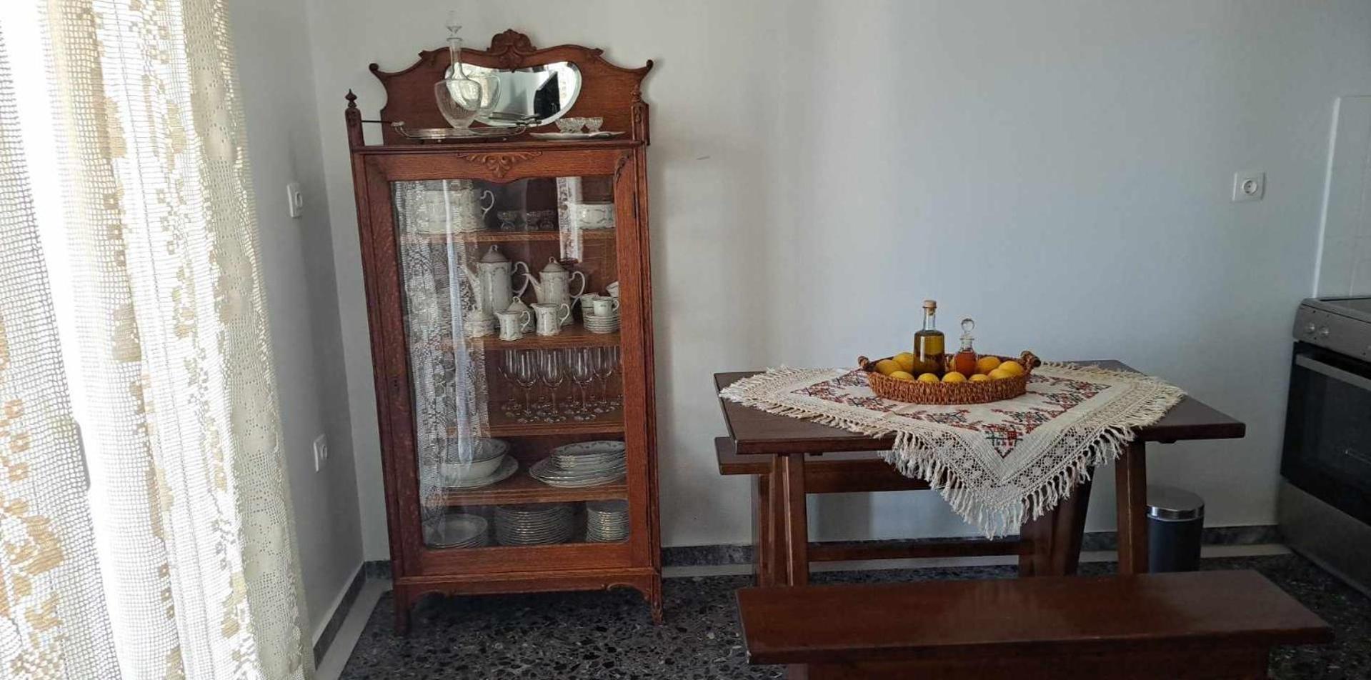 Heirlooms And Halos موناستيراكي المظهر الخارجي الصورة